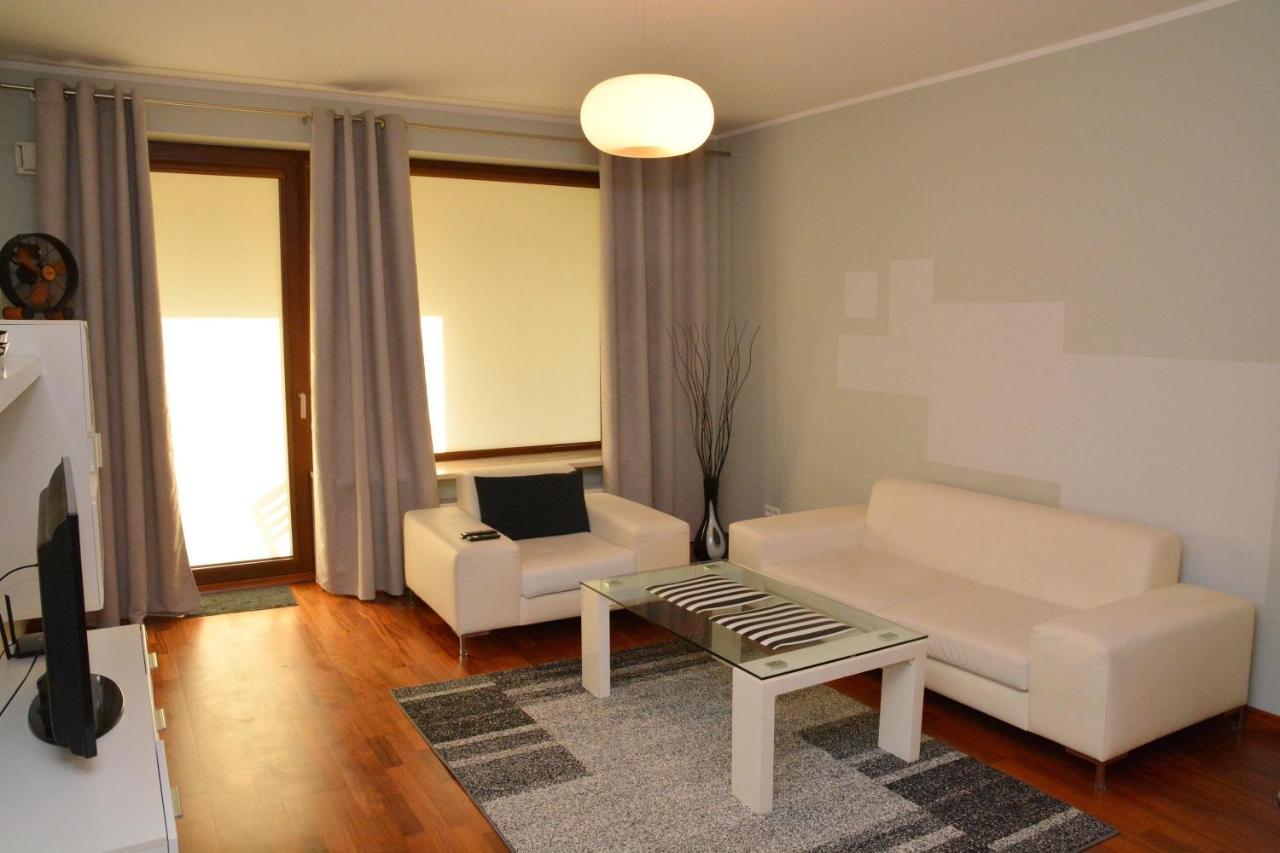 Azyl Apartments Varsavia Esterno foto